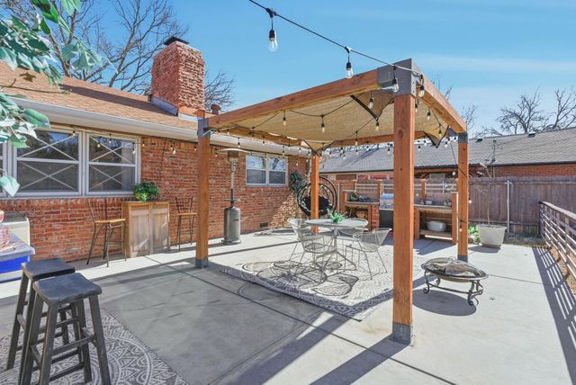 811 N Peterson, Wichita, KS 67212