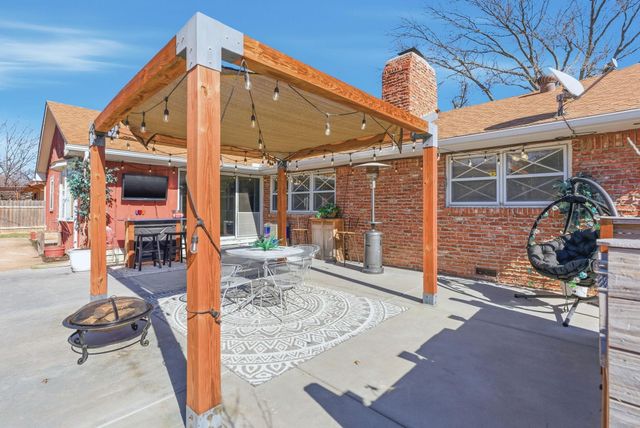 811 N Peterson, Wichita, KS 67212