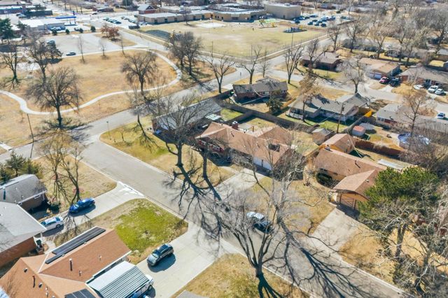 811 N Peterson, Wichita, KS 67212