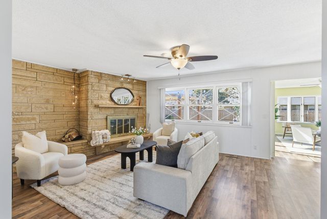 811 N Peterson, Wichita, KS 67212