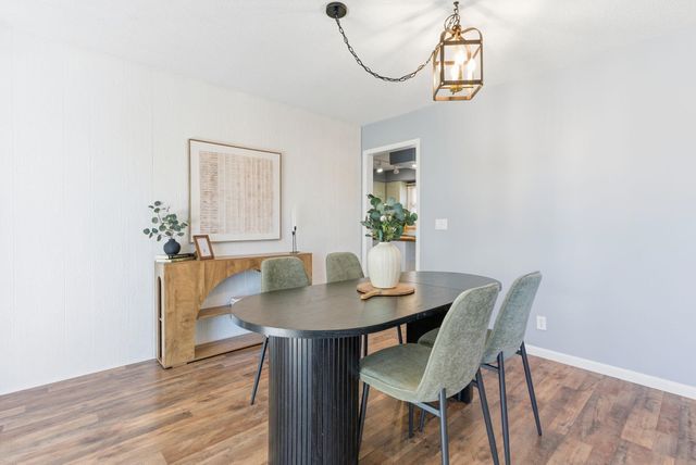 811 N Peterson, Wichita, KS 67212