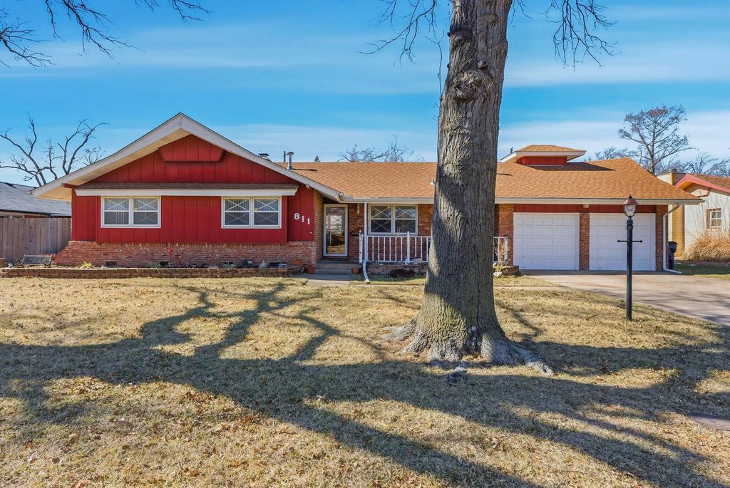 811 N Peterson, Wichita, KS 67212