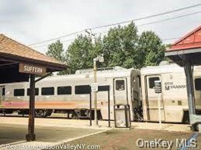 35 Park Avenue 5S, Suffern, NY 10901