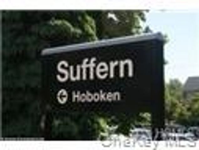 35 Park Avenue 5S, Suffern, NY 10901