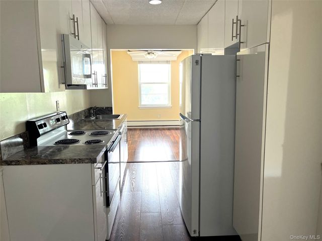 35 Park Avenue 5S, Suffern, NY 10901