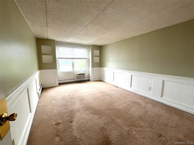 35 Park Avenue 5S, Suffern, NY 10901