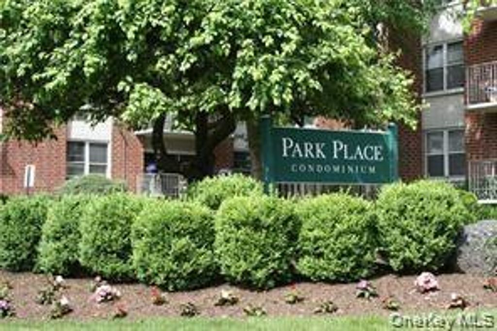 35 Park Avenue 5S, Suffern, NY 10901