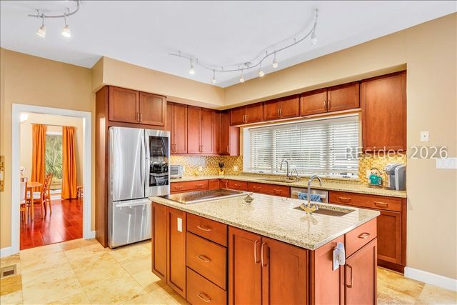 21 Vista Point Dr, Savannah, GA 31406