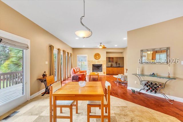 21 Vista Point Dr, Savannah, GA 31406