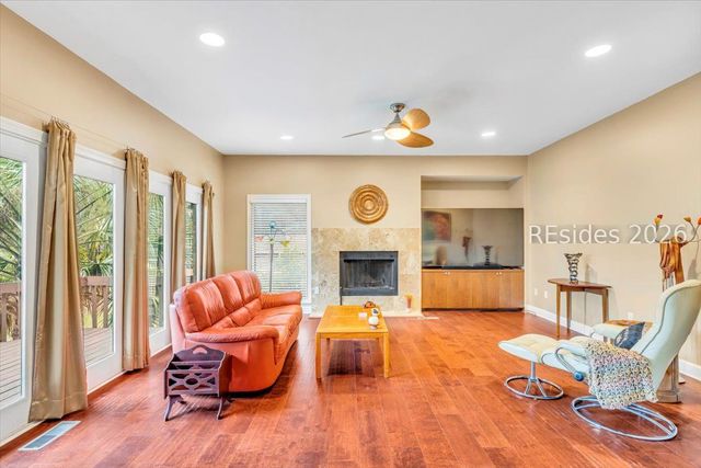 21 Vista Point Dr, Savannah, GA 31406