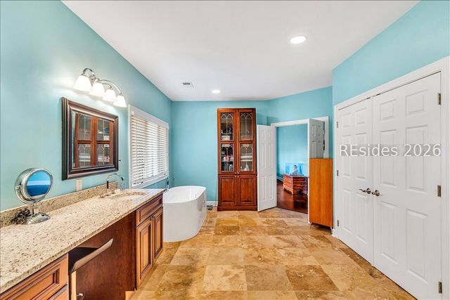 21 Vista Point Dr, Savannah, GA 31406