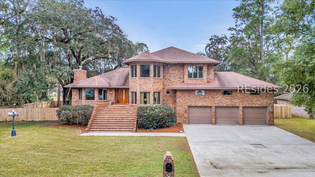 21 Vista Point Dr, Savannah, GA 31406