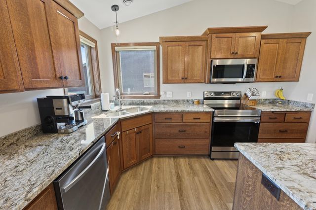 214 Woolgrass Way, Avon, MN 56310