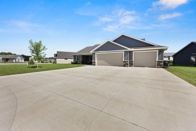 214 Woolgrass Way, Avon, MN 56310