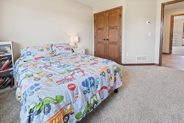 214 Woolgrass Way, Avon, MN 56310