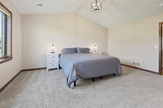 214 Woolgrass Way, Avon, MN 56310