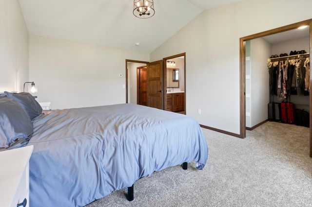 214 Woolgrass Way, Avon, MN 56310