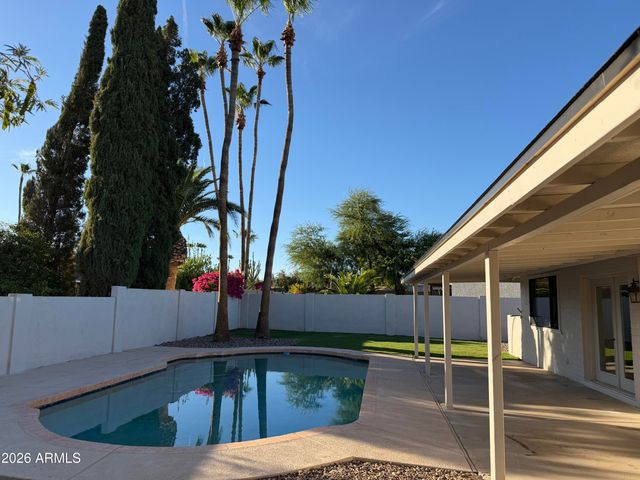 6714 E PARADISE Lane, Scottsdale, AZ 85254