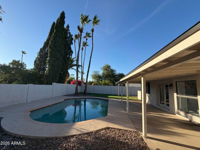 6714 E PARADISE Lane, Scottsdale, AZ 85254