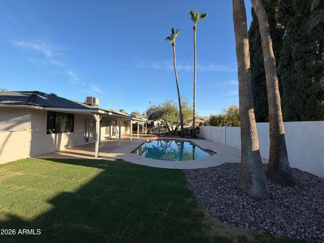 6714 E PARADISE Lane, Scottsdale, AZ 85254