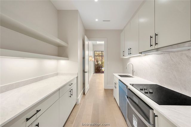 4212 Tuscany Court, Bryan, TX 77802