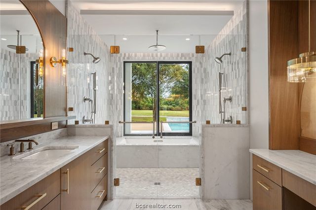 4212 Tuscany Court, Bryan, TX 77802