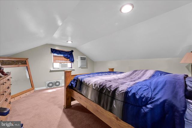 195 JOHNS ESTATE RD, Coal Township, PA 17866