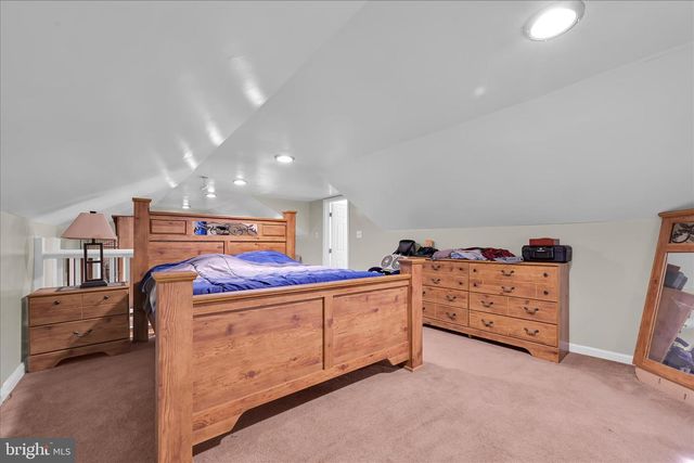 195 JOHNS ESTATE RD, Coal Township, PA 17866