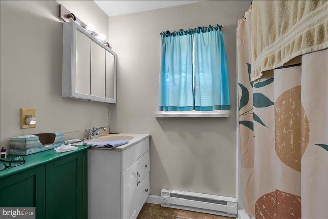 195 JOHNS ESTATE RD, Coal Township, PA 17866
