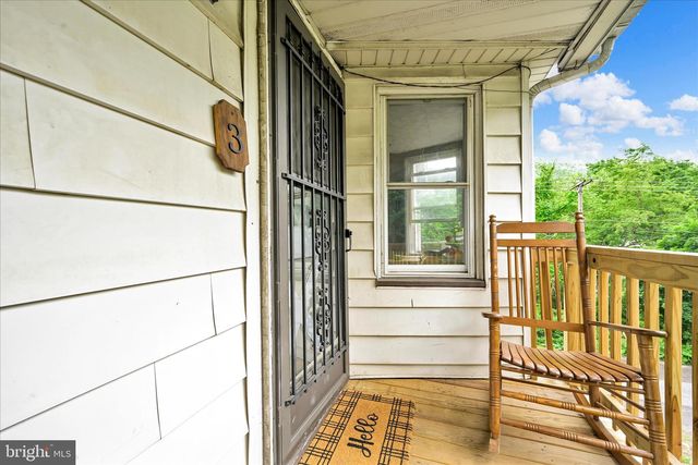 195 JOHNS ESTATE RD, Coal Township, PA 17866
