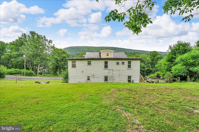 195 JOHNS ESTATE RD, Coal Township, PA 17866