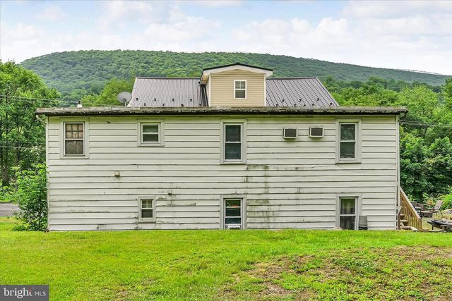195 JOHNS ESTATE RD, Coal Township, PA 17866