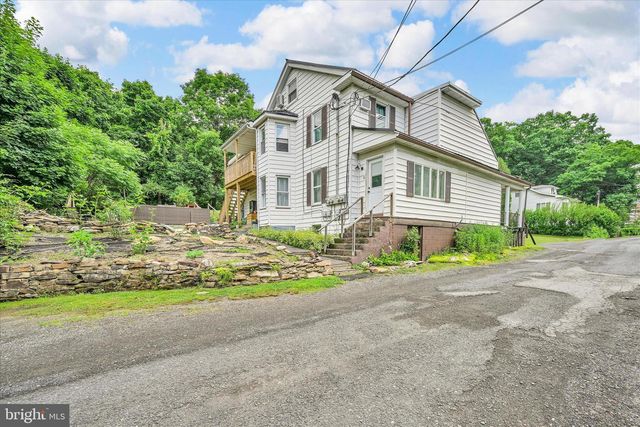 195 JOHNS ESTATE RD, Coal Township, PA 17866