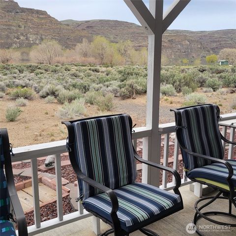 958 River Drive SW, Quincy, WA 98848