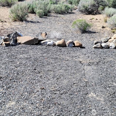 958 River Drive SW, Quincy, WA 98848