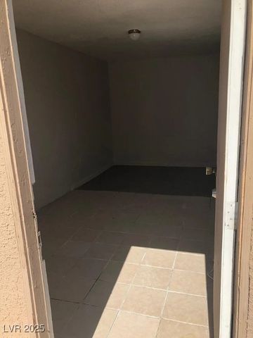 1610 Stewart Avenue, Las Vegas, NV 89101