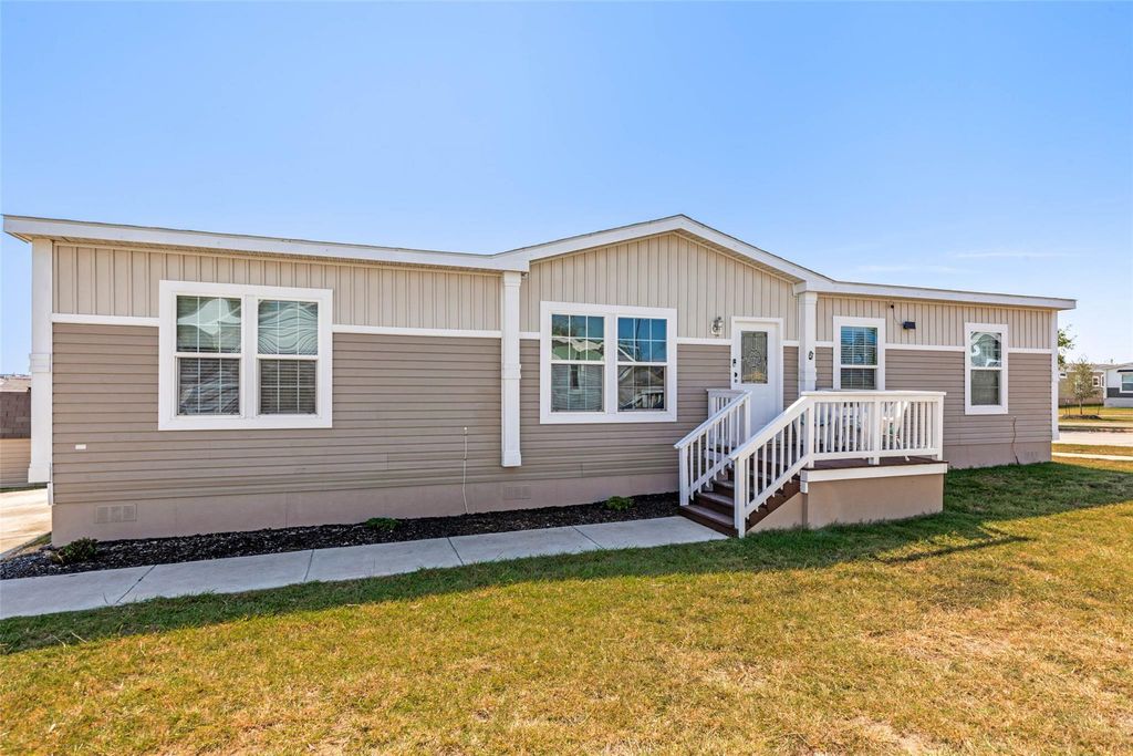 7905 Plato PATH 111, Austin, TX 78724