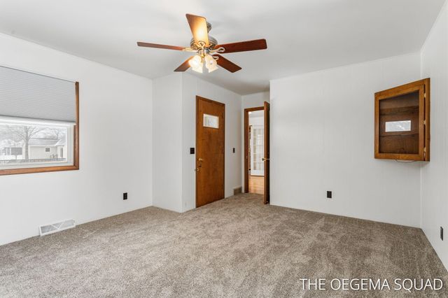 750 Pine Avenue, Holland City, MI 49423