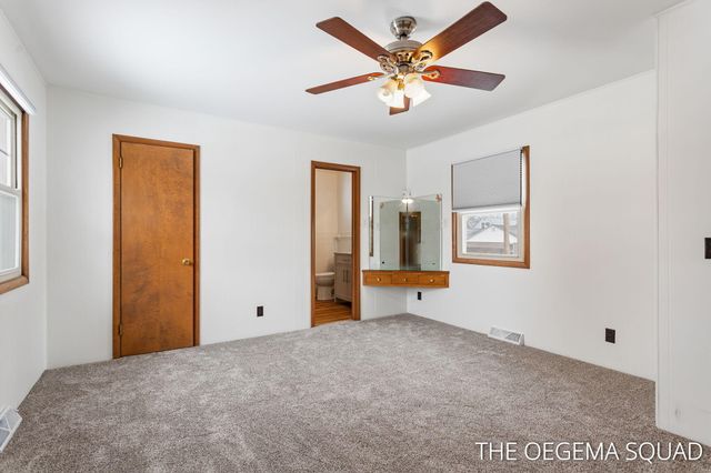 750 Pine Avenue, Holland City, MI 49423