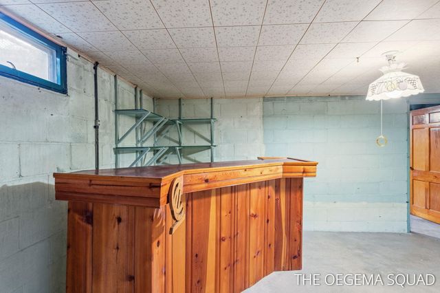 750 Pine Avenue, Holland City, MI 49423