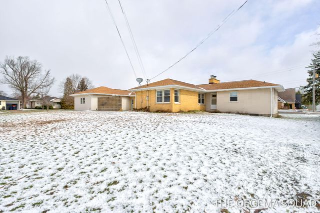 750 Pine Avenue, Holland City, MI 49423