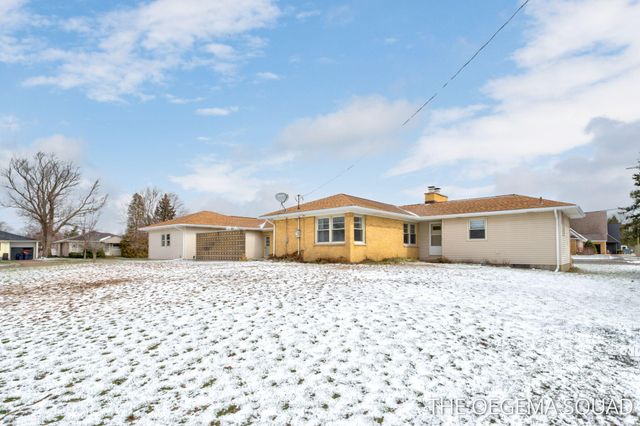 750 Pine Avenue, Holland City, MI 49423