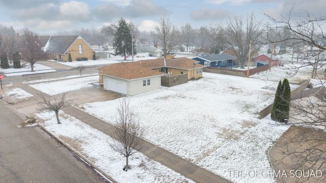 750 Pine Avenue, Holland City, MI 49423