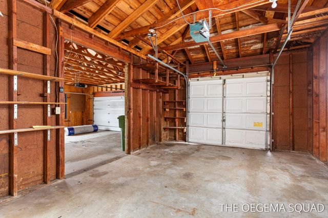 750 Pine Avenue, Holland City, MI 49423