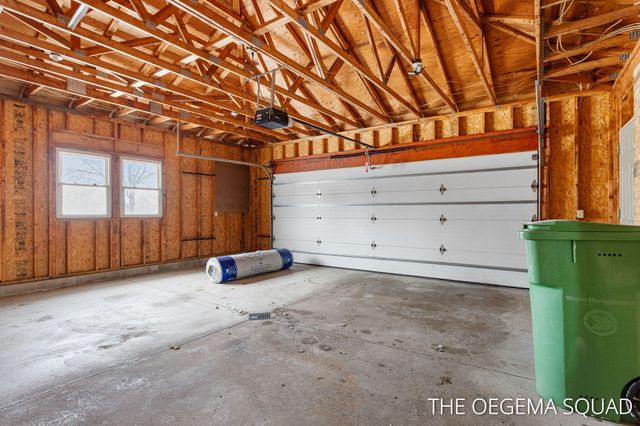 750 Pine Avenue, Holland City, MI 49423