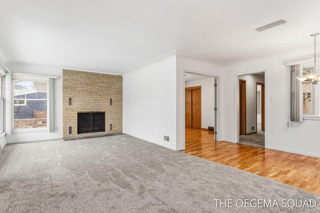 750 Pine Avenue, Holland City, MI 49423