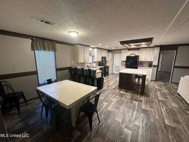 1057 Wesson Game Ln Lane, Wesson, MS 39191
