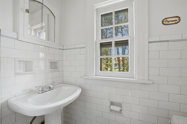 930 Grant Avenue, Pelham, NY 10803