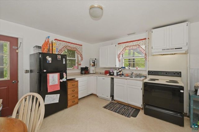 1605 Hughitt Ave, Superior, WI 54880