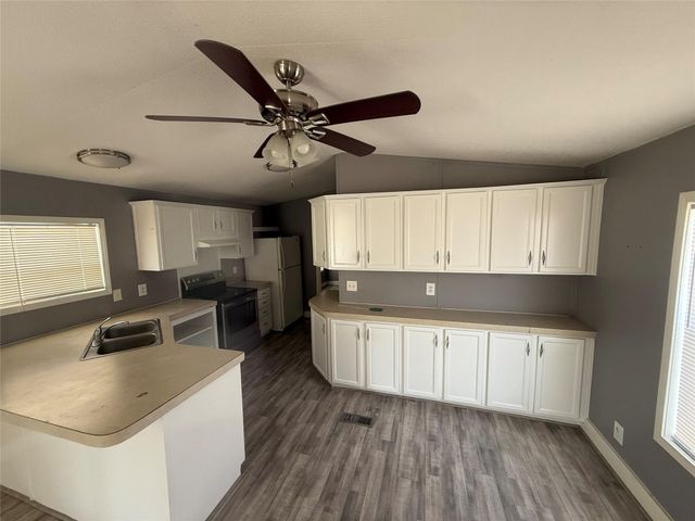 12728 33rd Street 1, Santa Fe, TX 77510